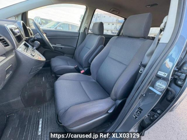 Used 2003 AT toyota wish ZNE14G Image[14]