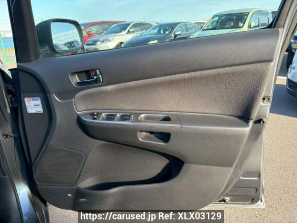 Used 2003 AT toyota wish ZNE14G Image[18]