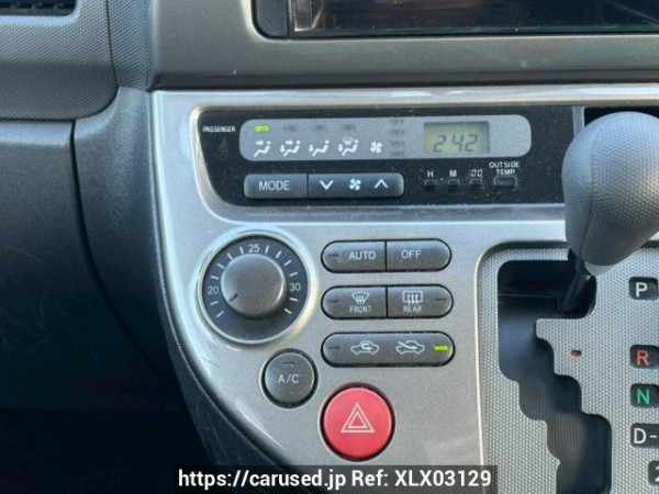 Used 2003 AT toyota wish ZNE14G Image[26]