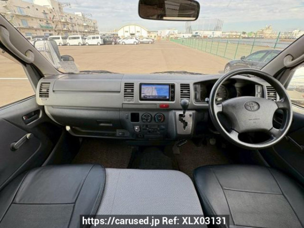 Used 2004 AT toyota regiusace-van KDH205V Image[19]