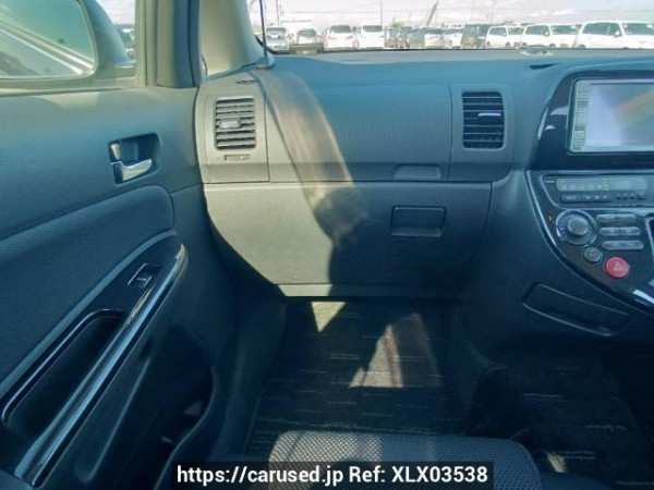 Used 2004 AT toyota wish ZNE14G Image[20]