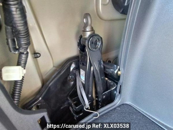 Used 2004 AT toyota wish ZNE14G Image[40]