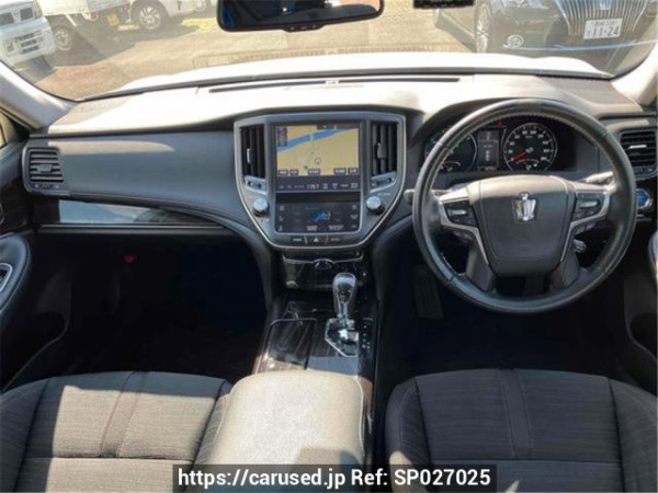 Used 2016 AT toyota crown-hybrid AWS210 Image[1]
