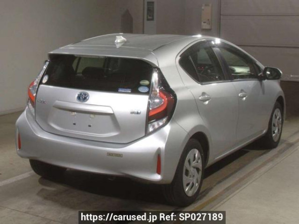 Used 2020 AT toyota aqua NHP10 Image[1]