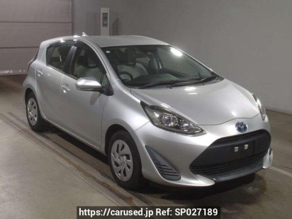 Used 2020 AT toyota aqua NHP10 Image[2]