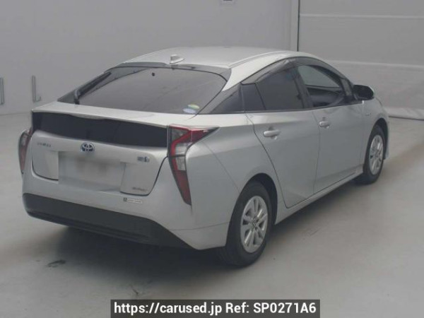 Used 2018 AT toyota prius ZVW55 Image[1]
