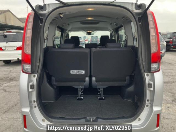 Used 2016 AT toyota noah ZRR80G Image[8]