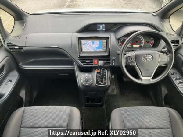 Used 2016 AT toyota noah ZRR80G Image[19]