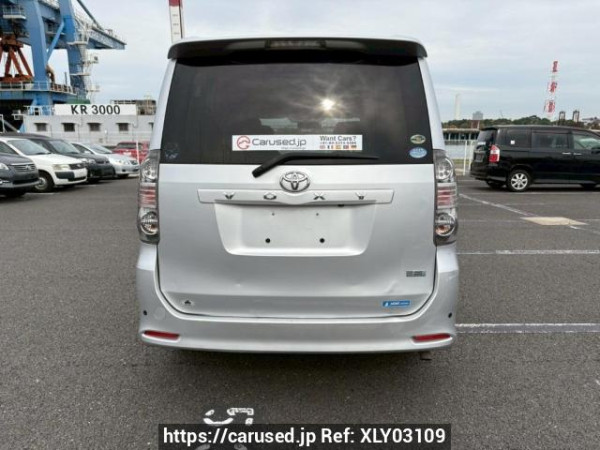 Used 2007 AT toyota voxy ZRR70W Image[5]