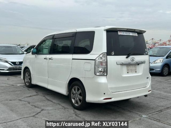 Used 2009 AT toyota voxy ZRR70W Image[4]