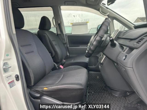 Used 2009 AT toyota voxy ZRR70W Image[13]