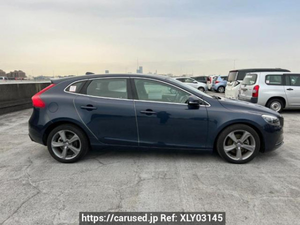 Used 2014 AT volvo v40 MB4164T Image[7]