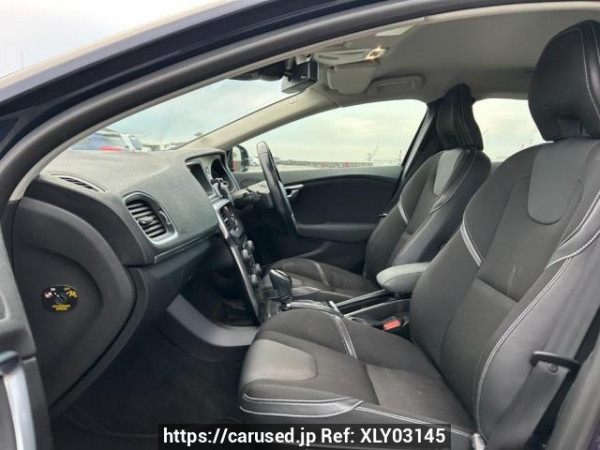 Used 2014 AT volvo v40 MB4164T Image[15]