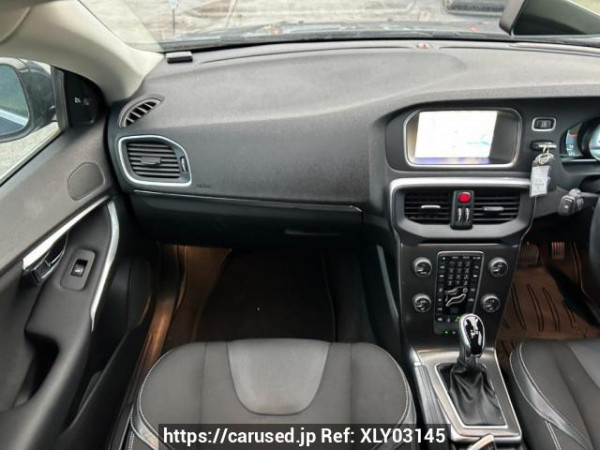 Used 2014 AT volvo v40 MB4164T Image[19]