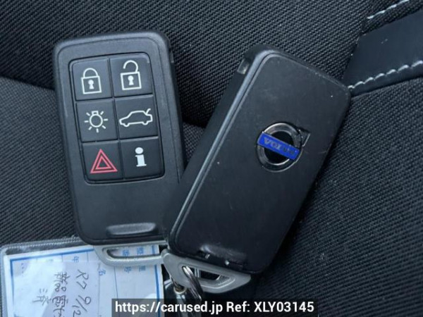 Used 2014 AT volvo v40 MB4164T Image[30]