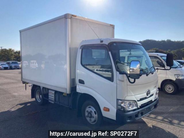 Used 2020 MT toyota dyna-truck XZC605 Image[2]
