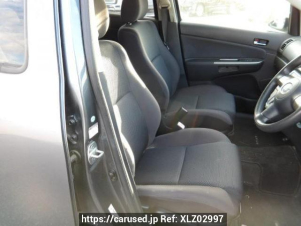 Used 2004 AT toyota wish ZNE10G Image[9]