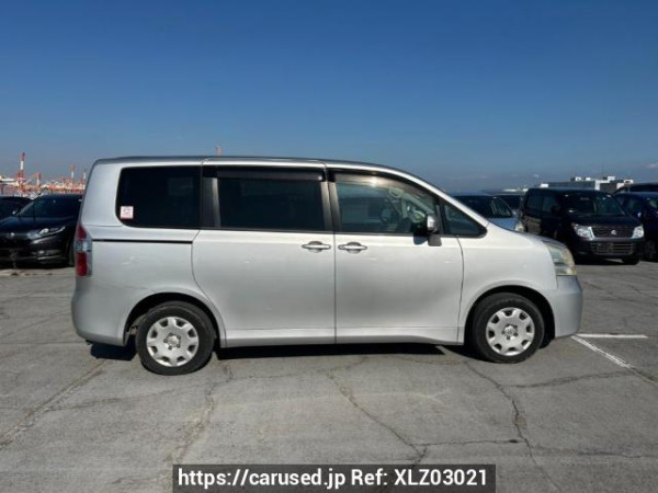 Used 2008 AT toyota noah ZRR70G Image[7]