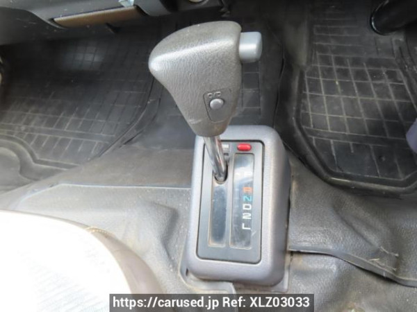 Used 2004 AT toyota hiace-van TRH122K Image[19]