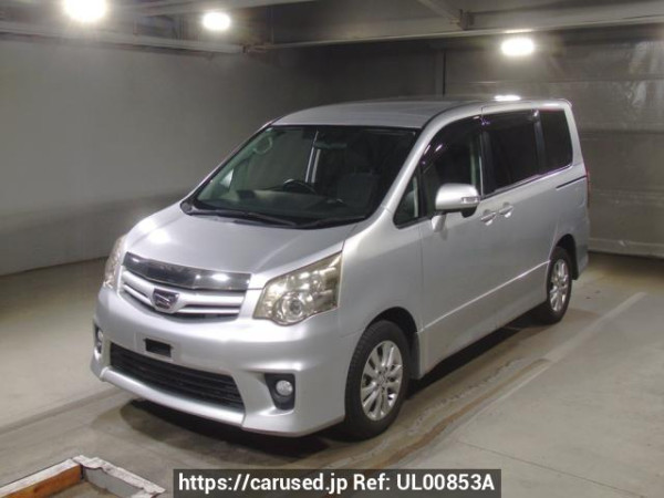 Used 2011 AT toyota noah ZRR75W Image[0]