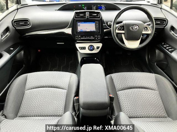 Used 2018 AT toyota prius DAA-ZVW50 Image[1]