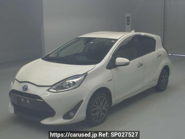 Used 2018 AT toyota aqua NHP10 Image[0]