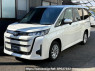 Used 2019 AT toyota noah ZWR80G Image[0]