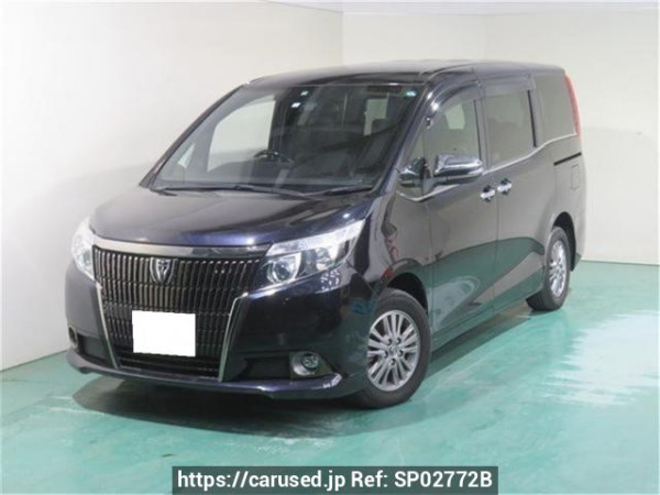 Used 2016 AT toyota esquire ZRR80G Image[0]