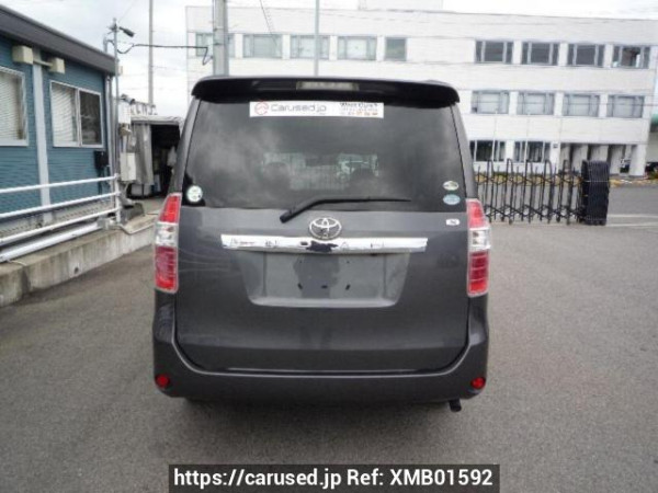 Used 2009 AT toyota noah ZRR70G Image[4]