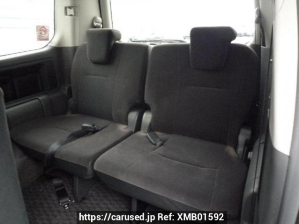 Used 2009 AT toyota noah ZRR70G Image[14]