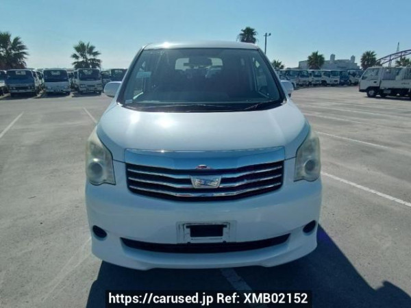 Used 2011 AT toyota noah ZRR70G Image[1]