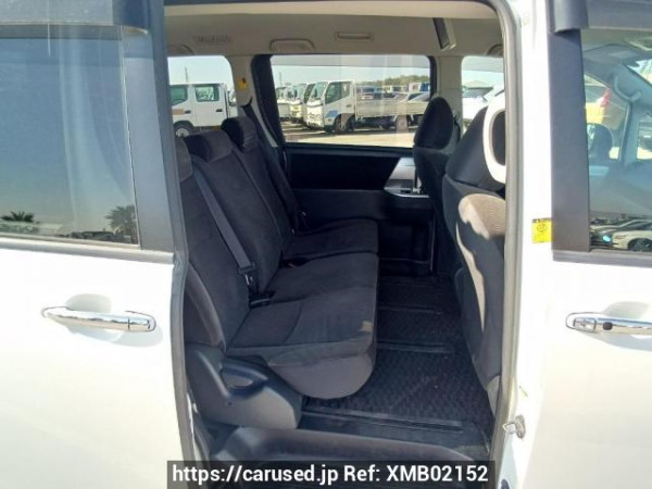 Used 2011 AT toyota noah ZRR70G Image[16]