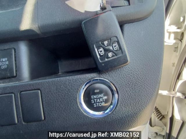 Used 2011 AT toyota noah ZRR70G Image[27]