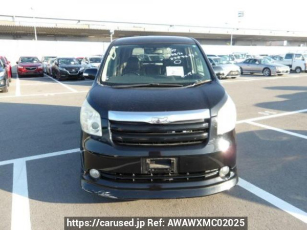 Used 2009 AT toyota noah ZRR70G Image[1]