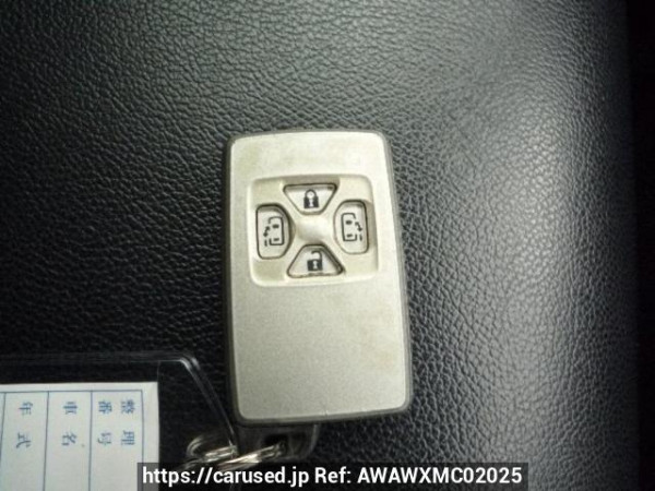 Used 2009 AT toyota noah ZRR70G Image[41]