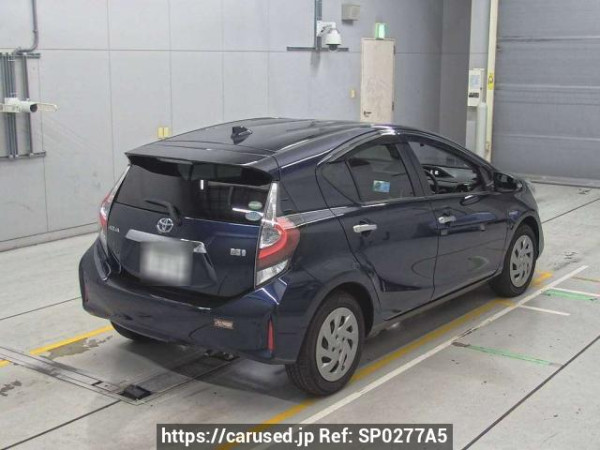 Used 2018 AT toyota aqua NHP10 Image[1]