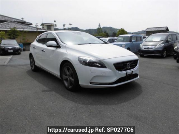 Used 2013 AT volvo v40 MB4164T Image[2]