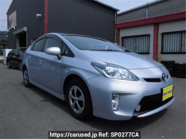 Used 2014 AT toyota prius ZVW30 Image[2]