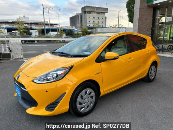 Used 2018 AT toyota aqua NHP10 Image[2]