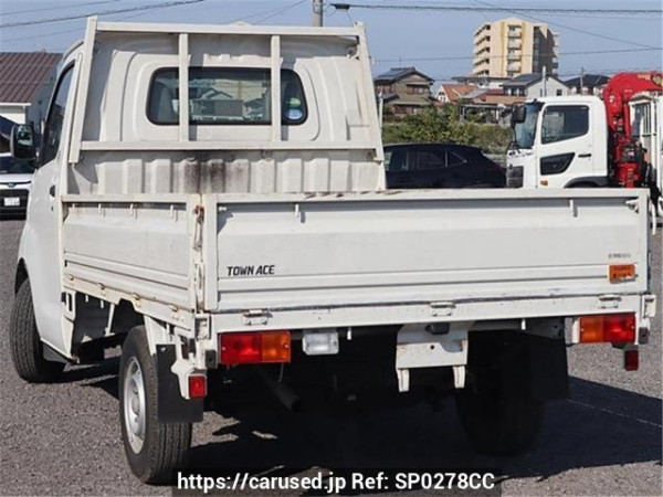 Used 2014 MT toyota townace-truck S402U Image[2]