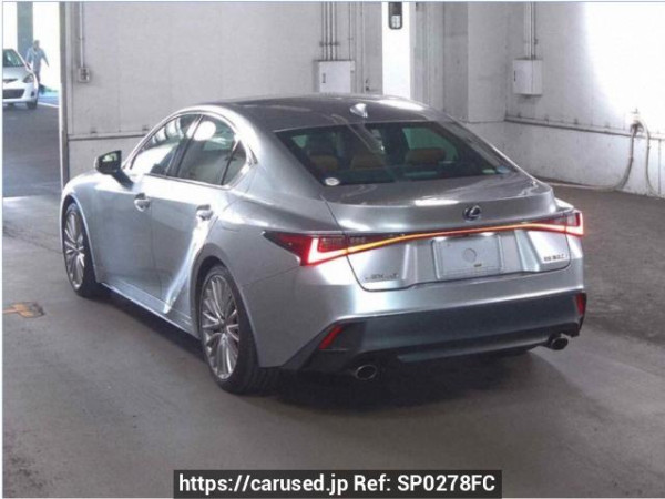 Used 2020 AT lexus is AVE30 Image[2]