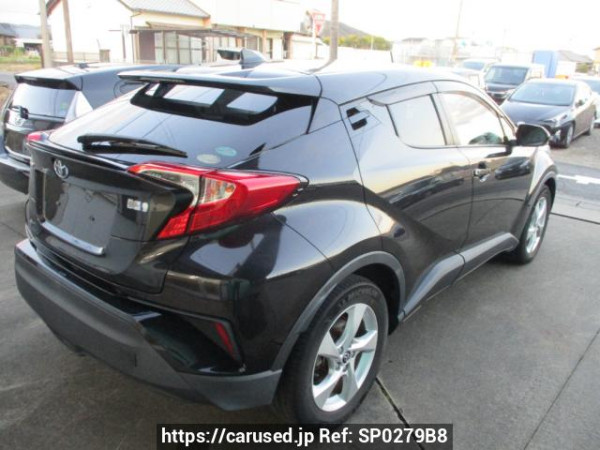 Used 2017 AT toyota c-hr ZYX10 Image[1]