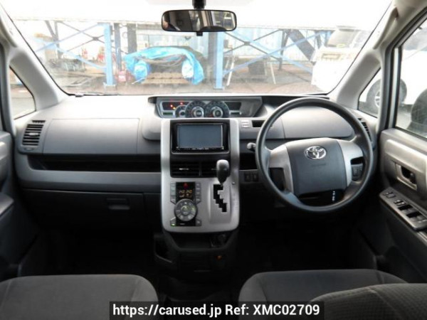 Used 2008 AT toyota noah ZRR70G Image[18]