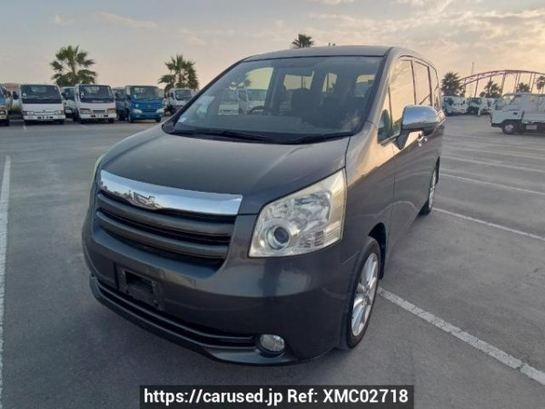 Used 2010 AT toyota noah ZRR70G Image[2]