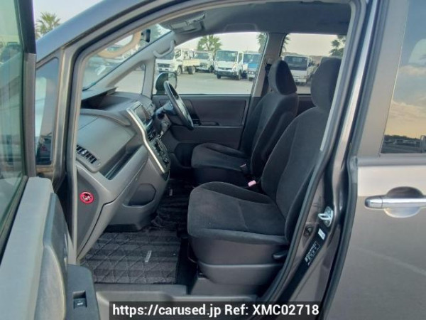 Used 2010 AT toyota noah ZRR70G Image[15]