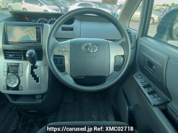 Used 2010 AT toyota noah ZRR70G Image[21]