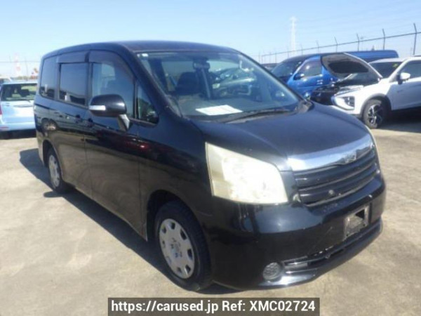 Used 2008 AT toyota noah ZRR70G Image[0]