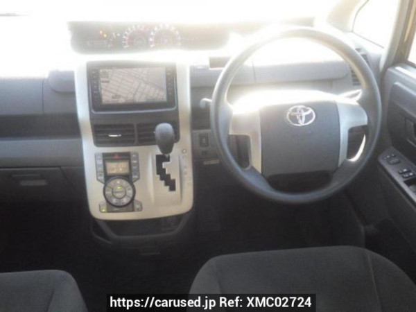 Used 2008 AT toyota noah ZRR70G Image[18]
