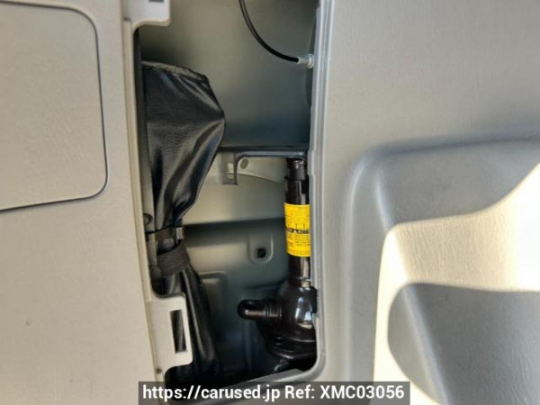 Used 2004 AT toyota hilux-surf RZN215W Image[41]