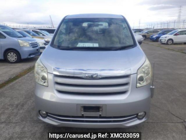 Used 2009 AT toyota noah ZRR70G Image[1]